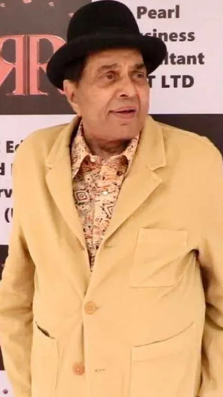 Dharmendra Comeback 2025: ‘Maine Pyaar Kiya Phir Se’ Announced with Star Cast