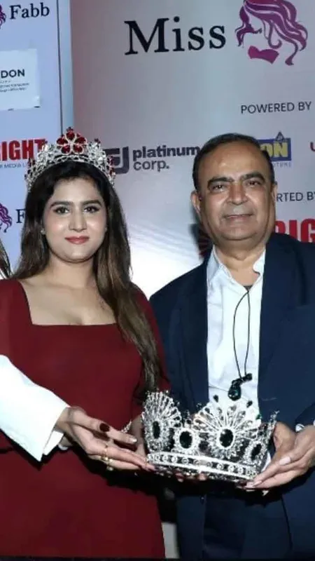 Kaun Banegi 'Miss & Mrs Fabb 2025' ?? Beauty pageant Crown unveiled at glamour-studded pre-event supported by Dr. Yogesh Lakhani in presence of Fabb founder Yash Bhuptani !! By Sr. Journalist Chaitanya Padukone