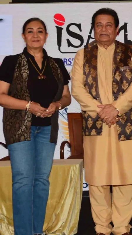 "With faith and trust of singers and musicians-- royalty becomes reality-- but Membership of ISAMRA is a must," insist Anup Jalota, Sonu Nigam and Sanjay Tandon--backed by Shahid (Mohd) Rafi !! By Sr. Journalist Chaitanya Padukone
