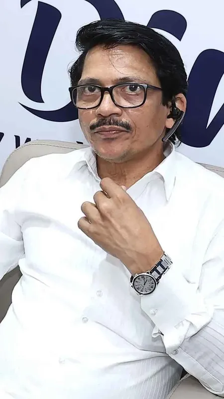 "My Diwali celebrations always ensure that people leave with joyful smiles," says altruistic  Ronnie Rodrigues in the presence of guests Ranjeet, Udit Narayan & Nyrraa M Banerji !! By Sr. Journalist Chaitanya Padukone