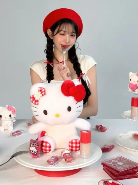 IVE Wonyoung Captivates Hearts with Enchanting Visuals