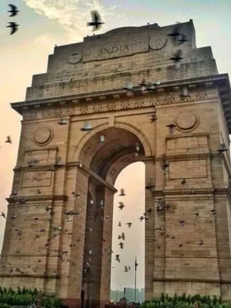 Weather Update: Cloudy Delhi, Rain in Mumbai! Check Conditions in Jaipur & Patna