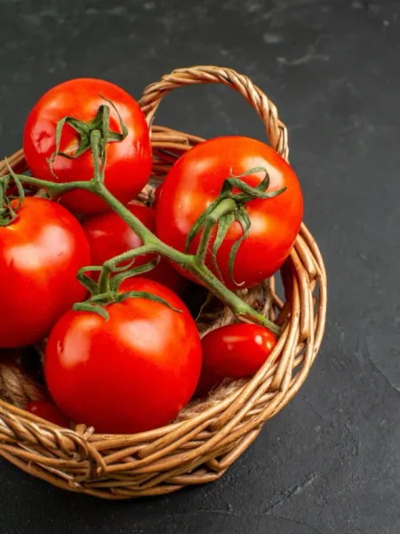 7 Health Benefits of Adding a Tomato to Your Diet