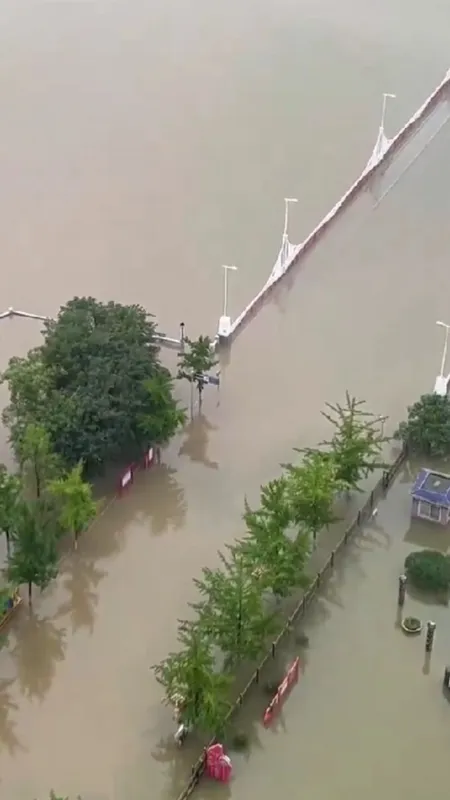 Kim Jong Un executes 30 officials after deadly floods