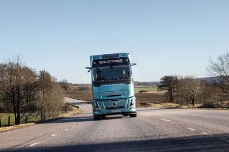 Volvo unveils electric truck with 600 km range
