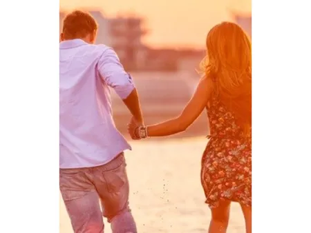 Why should couples travel together before marriage? 