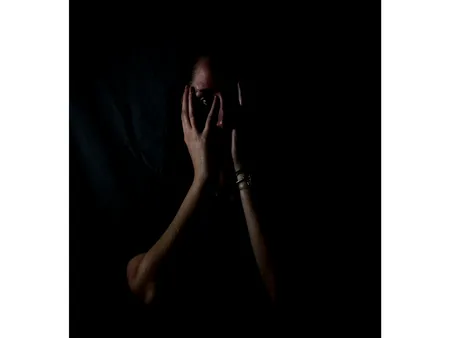 Control Extra Emotions(Unsplash)