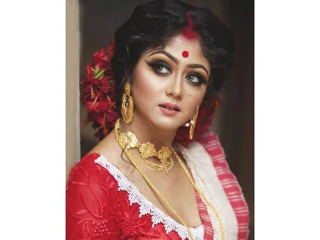 Bengali women makeup