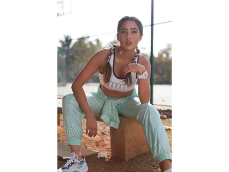 sak(Vogue India).png 