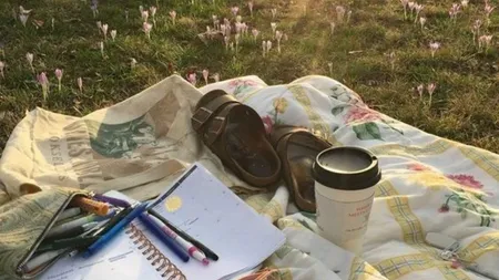 Solo Date (Pinterest)