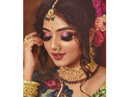 Rosy Bridal Eye Makeup
