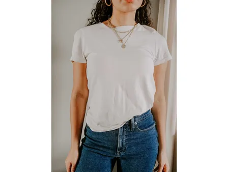 Unique Styling Tips for Your White T-Shirt 