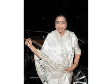 Asha Bhosle 