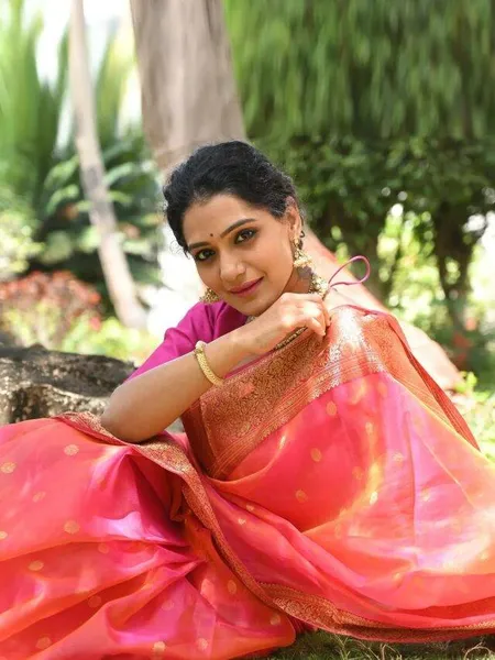 উর্মিলা কথার শাড়ি ভিডিও