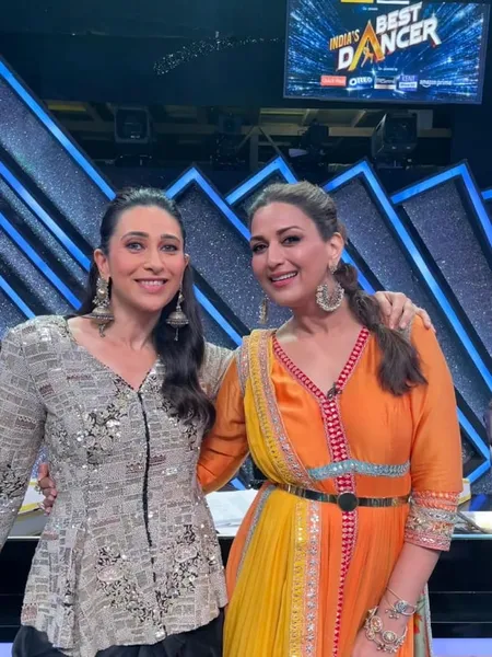 Karisma Kapoor Sonali Bendre Dance Video