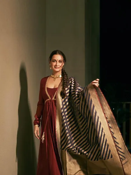dia-mirza (1)