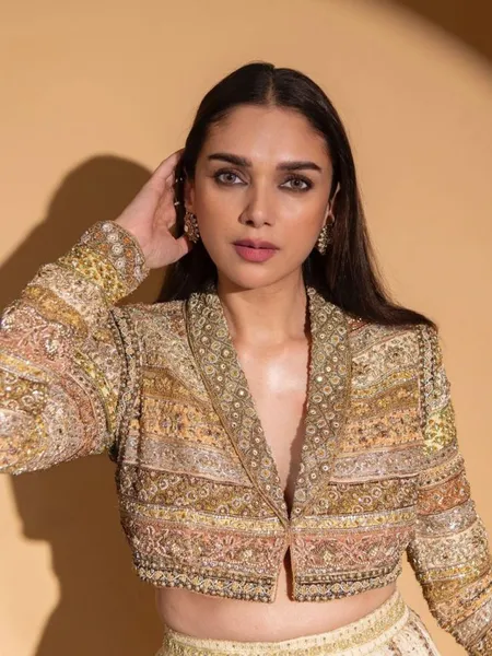Navratri 2023| Navratri Fashion tips Aditi Rao Fashion tips Aditi Rao photo