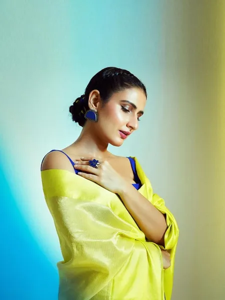 Fatima Sana Shaikh Neon Saree