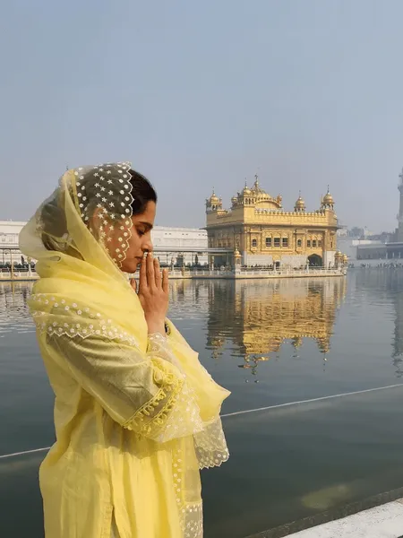 Priya Bapat Golden Temple