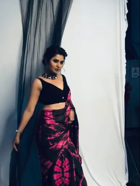 prajakta-mali-bts-video