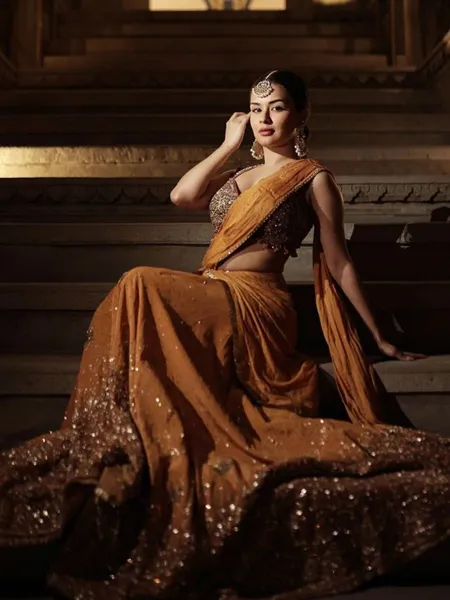 Bollywood Actress | Avneet Kaur Net Worth | Avneet Kaur Pics | Avneet Kaur Movie