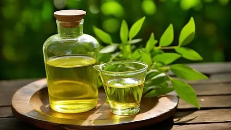 curry leaves, hair oil