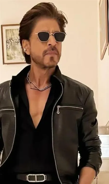 Key-Life-Lessons-You-Should-Learn-From-Shah-Rukh-Khan