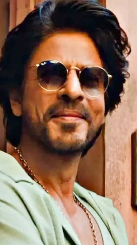 SRK को धमकी देने वाला मुंबई पुलिस की गिरफ्त में,छत्तीसगढ़ से गिरफ्तार