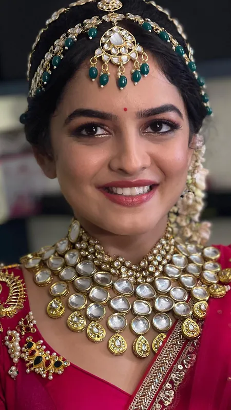 Udne Ki Aasha: नेहा हरसोरा ने सुपरस्टार बहू कॉम्पिटिशन की झलक दिखाईं