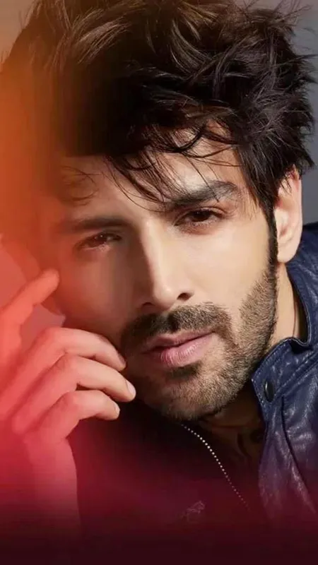 कार्तिक आर्यन की नजर 'कॉकटेल 2' पर, 'लुका छुपी 2' की चर्चा तेज