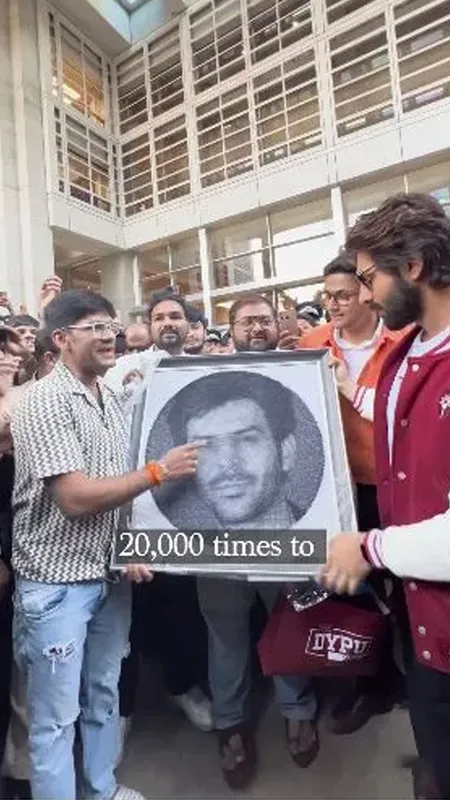 कार्तिक आर्यन ने 10 साल बाद पूरा किया इंजीनियरिंग डिग्री का सपना