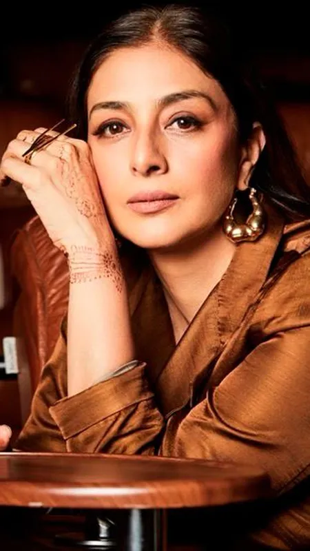 'एक आदमी के साथ बिस्तर साझा करने की इच्छा' संबंधी विवादित कमेंट वायरल होने पर तब्बू ने कहा, 'प्रेस बंद करो'