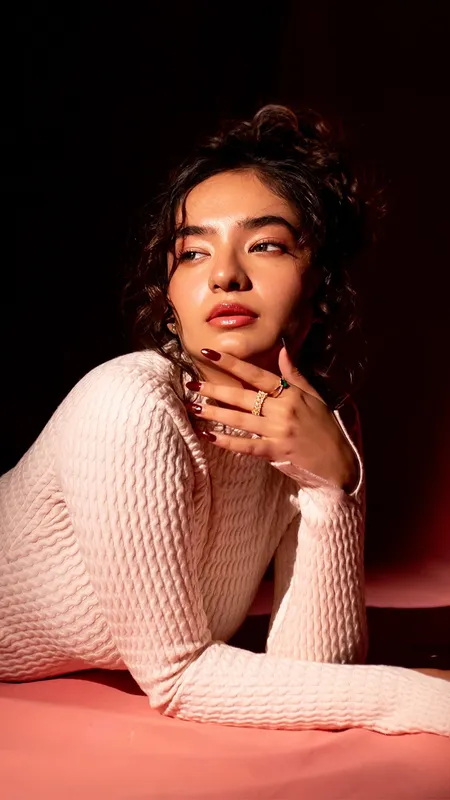 Steal Anushka Sen’s Style: स्टाइल आइकन के क्यूट आउटफिट आइडियाज़