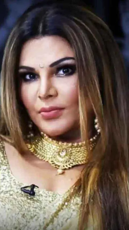 India's Got Latent controversy: इंडियाज गॉट लेटेंट विवाद पर Rakhi Sawant से पूछताछ करेगी महाराष्ट्र साइबर सेल