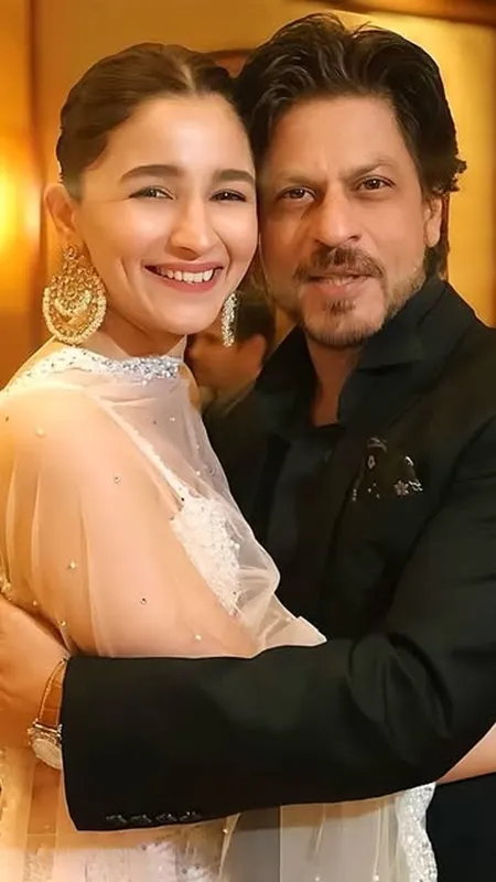 Alia Bhatt ने बताया SRK को ड्रीम को-स्टार, एक्ट्रेस ने दिए नए प्रोजेक्ट के संकेत?
