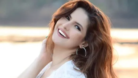Short: World Laughter Day: Zareen Khan ने हंसी के प्रति जागरूकता पर जोर दिया