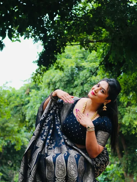 Every saree has a story to tell, and mine is woven with love 😘 Saree - @cherrysilks_ Blouse - @ (5)