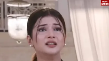 वहीं अभिरा अरमान के पास जाने की सोचती है, लेकिन तभी स्वर्णा उसे रोक लेती है. 