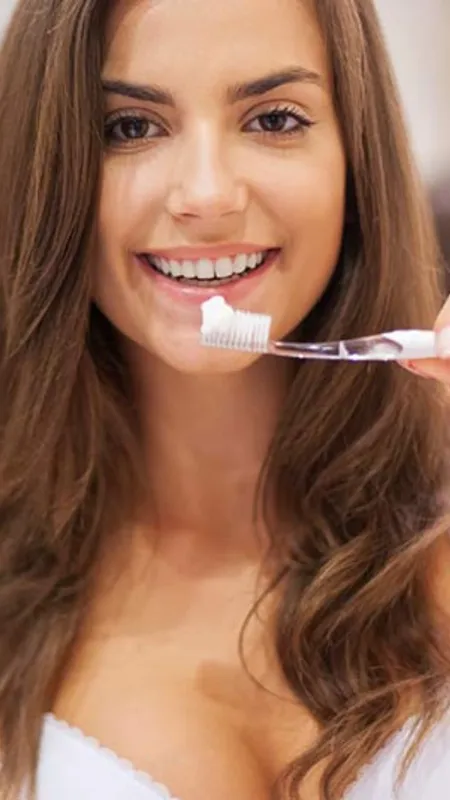 correct way to brush teeth 1