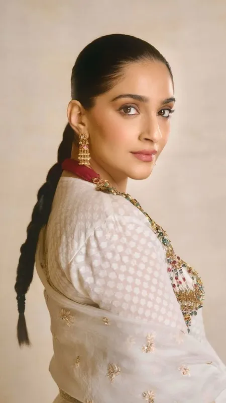 Sonam Kapoor2