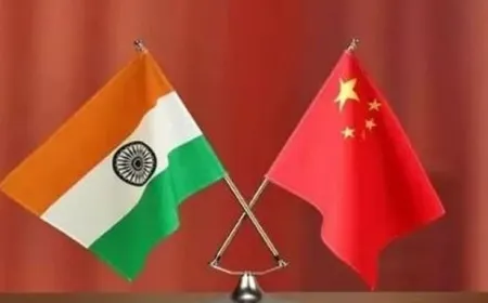 india and china flags