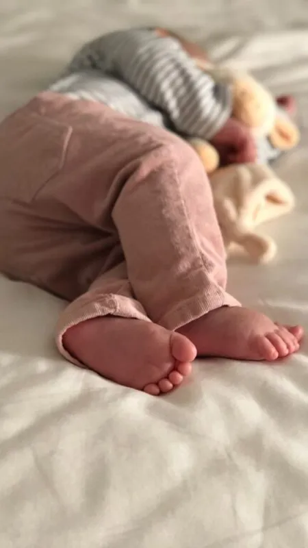 क्या आपका बच्चा भी सोते हुए बिस्‍तर गीला कर देता है, जानिए इस समस्‍या