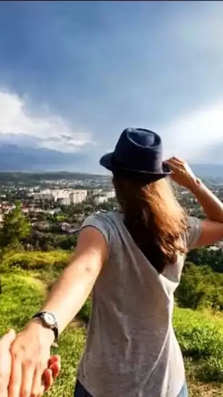 अपनी गर्लफ्रेंड के साथ घूमना चाहते हैं तो ये पॉइंट्स हैं बेस्ट