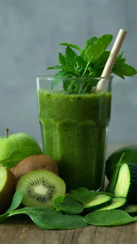 पालक का जूस पिएंगे रोज, नहीं लेना पड़ेगा इन बीमारियों के लिए Doze