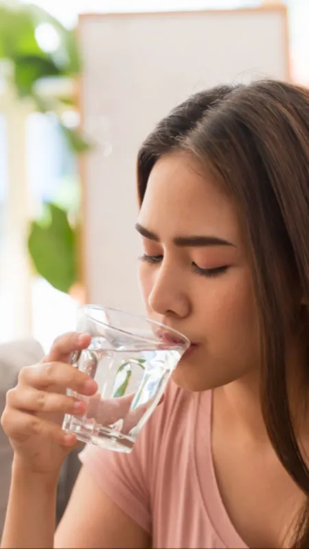 गर्मियों में रोजाना कितना पानी पीना चाहिए!