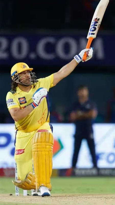 IPL 2024 में सबसे लंबे छक्के लगाने वाले टॉप-10 बल्लेबाज, कौन है No-1