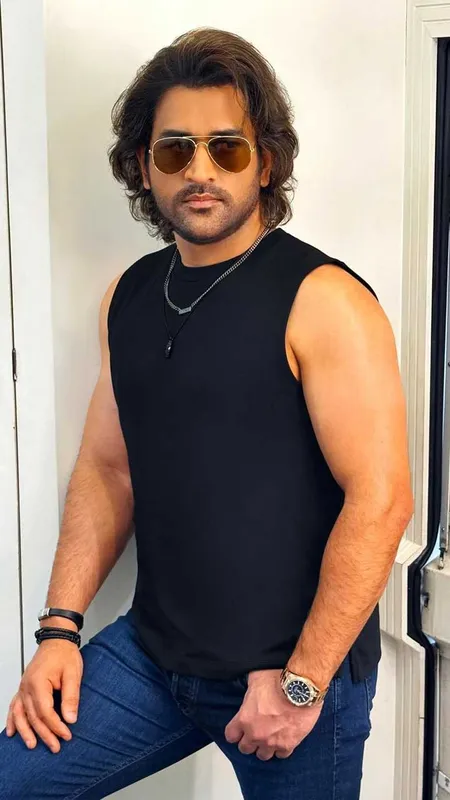 IPL 2024 से पहले सामने आया धोनी का नया लुक, दीवाने हुए फैंस