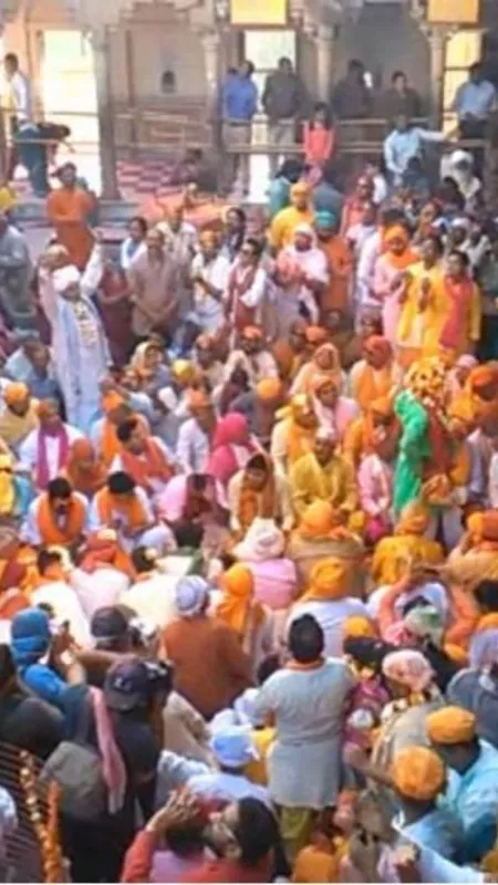 कृष्ण नगरी वृन्दावन में कितने प्रकार की मनाई जाती है होली?