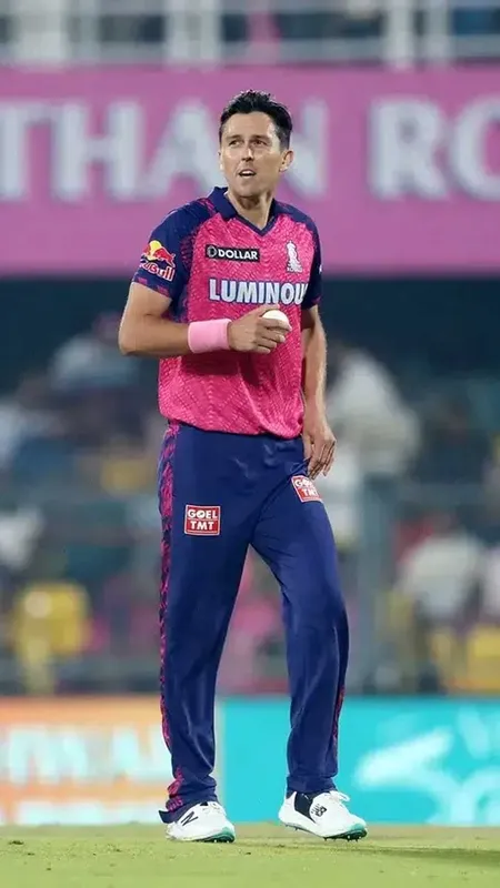 IPL में पहले ओवर में सर्वाधिक विकेट लेने वाले गेंदबाज, देखें लिस्ट