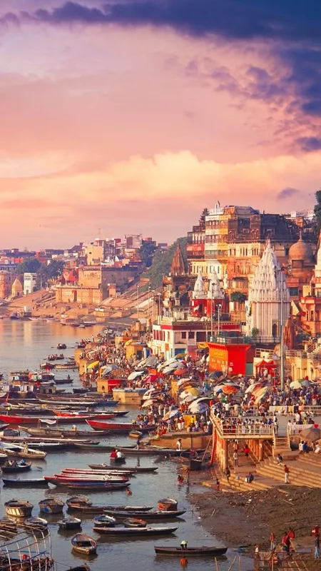 बनारस जा रहें है तो इन स्ट्रीट फूड का मजा जरुर लें